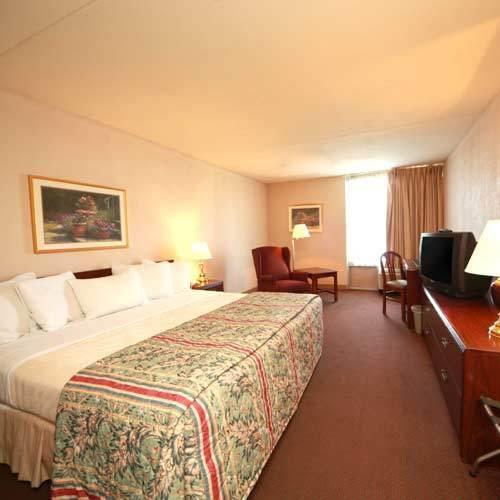 Boarders Inn And Suites - Marion ماريون الغرفة الصورة