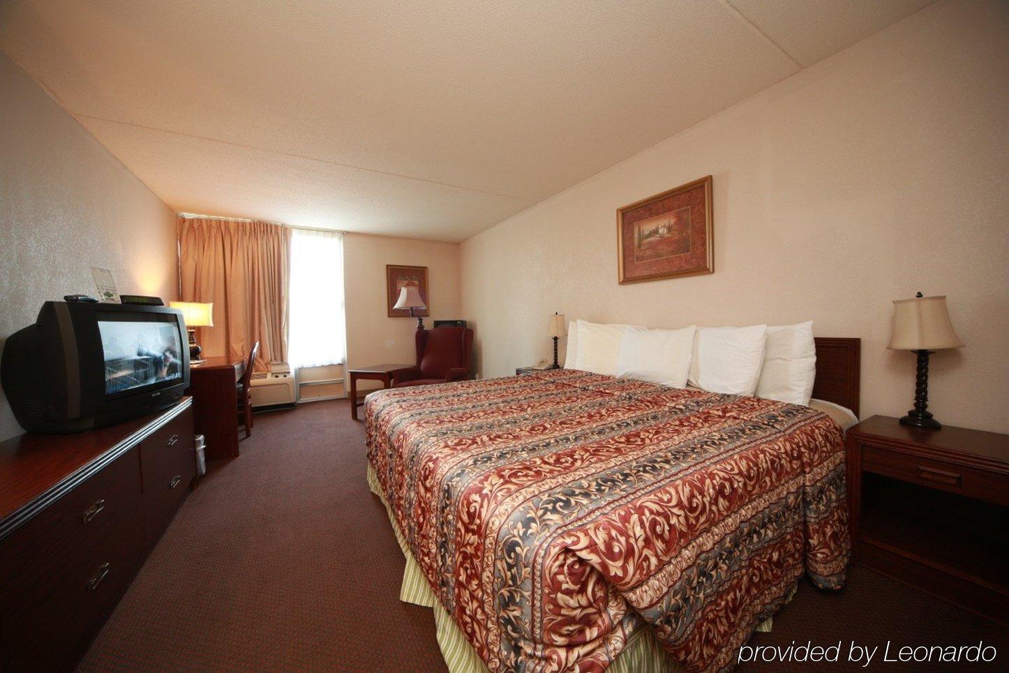 Boarders Inn And Suites - Marion ماريون المظهر الخارجي الصورة